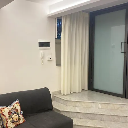 Apartment Emanuele Domus *