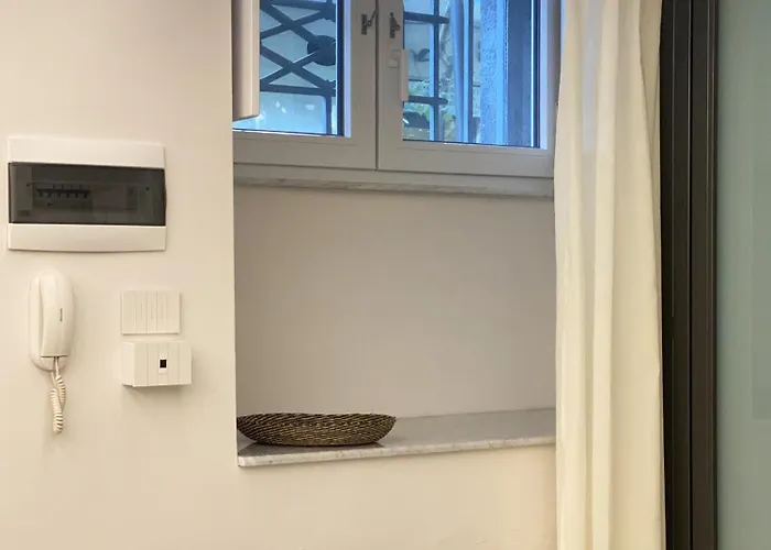 Emanuele Domus Apartment *